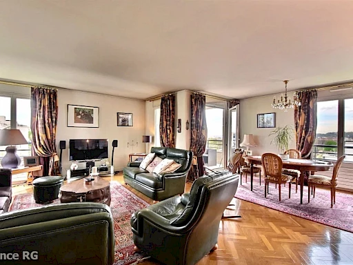 Appartement 5 pièces 112,21 m²