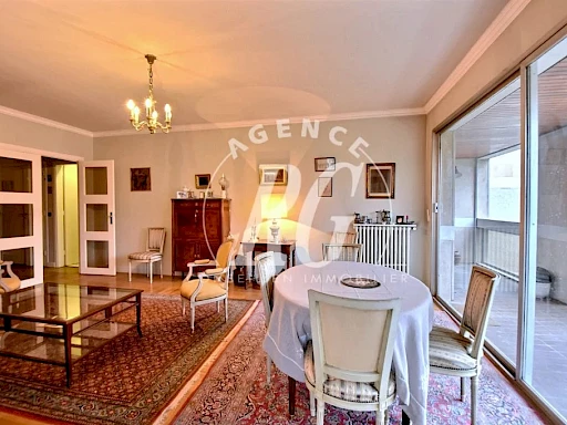 Appartement 2 pièces 74 m²