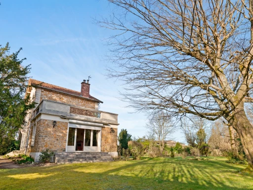 Villa 8 pièces 160 m²